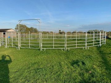 Round pens cheap for sale